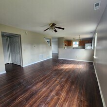 1527 Flint Lock Ln in Fort Wayne, IN - Building Photo - Building Photo