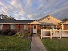 5458 SOM Center Road in Willoughby, OH - Building Photo