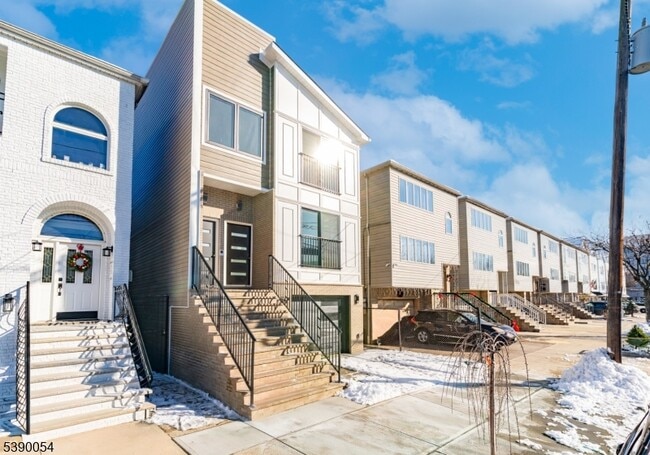 68 Main St in Newark, NJ - Building Photo - Building Photo