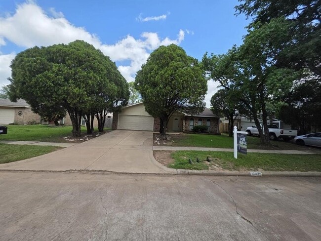 property at 15630 Camino Del Sol Dr