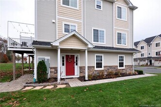 192 Pepin Pl in South Windsor, CT - Building Photo - Building Photo