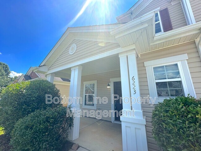6223 Woodland Commons Dr in Charlotte, NC - Building Photo - Building Photo