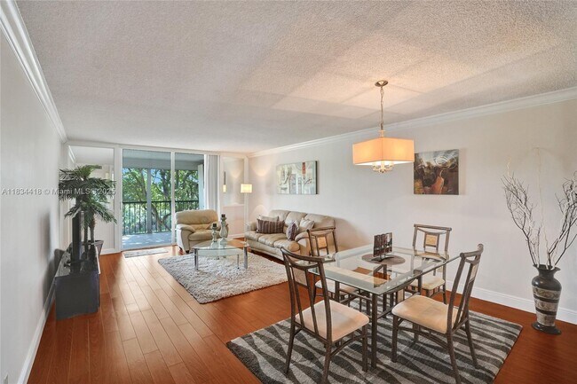 property at 370 NW 76th Ave