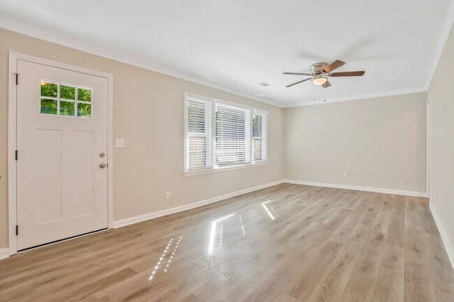 2201 Jefferson St in Baltimore, MD - Building Photo - Building Photo