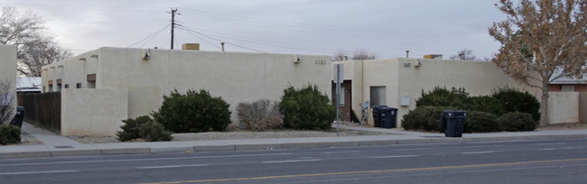 1121 Louisiana Blvd SE in Albuquerque, NM - Building Photo - Building Photo