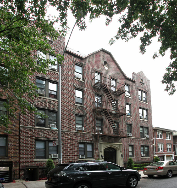 1633 W 10th St in Brooklyn, NY - Building Photo