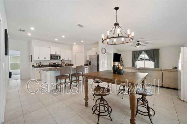 5517 Blue Azure Dr in Wimauma, FL - Building Photo - Building Photo