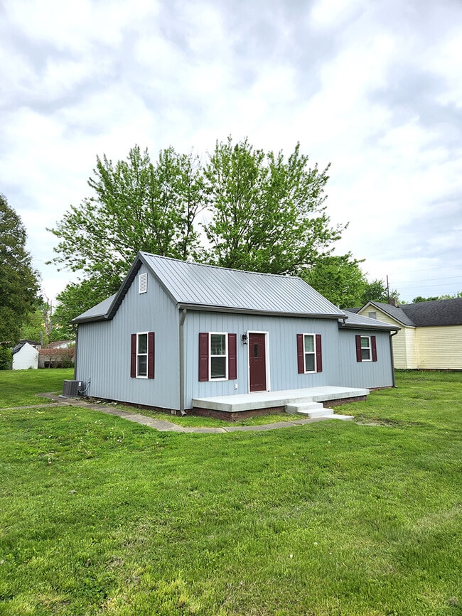 property at 817 N Ashley St