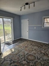 1046 E Hinchman Rd in Berrien Springs, MI - Building Photo - Building Photo
