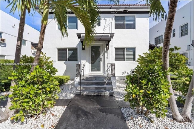 813 W 39th St in Miami Beach, FL - Building Photo - Building Photo