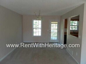 429 Remington Ct in Villa Rica, GA - Building Photo - Building Photo