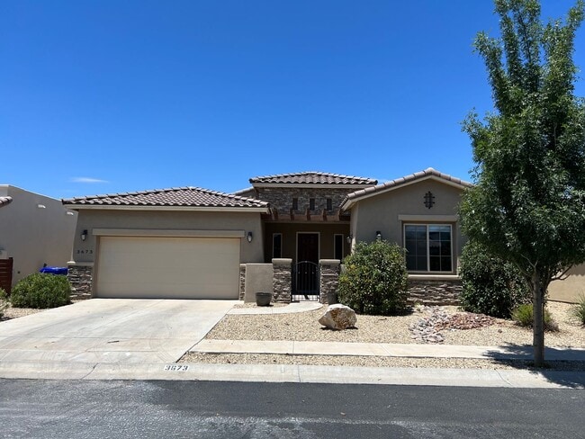 property at 3673 Lunetta Ct