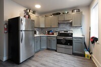 951 E Locust Ave - 6