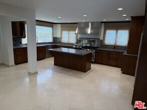 182 Ashdale Ave in Los Angeles, CA - Building Photo - Building Photo
