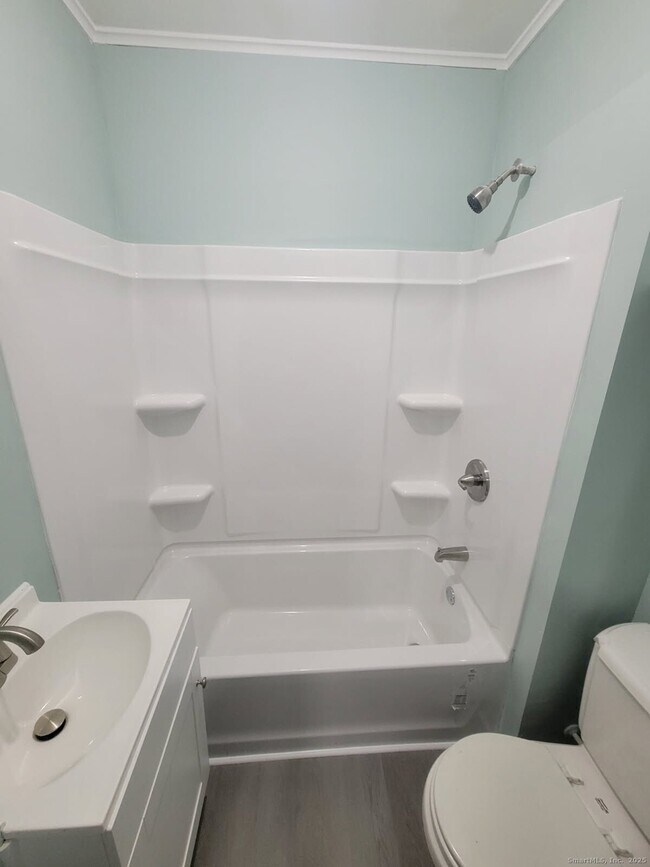 21 Pearl St in Torrington, CT - Building Photo - Building Photo