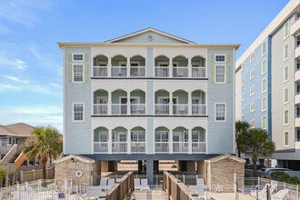 931 S Ocean Blvd in North Myrtle Beach, SC - Building Photo - Building Photo