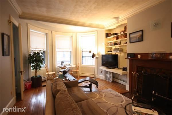 439 Marlborough St-Unit -Apt 21 in Boston, MA - Building Photo