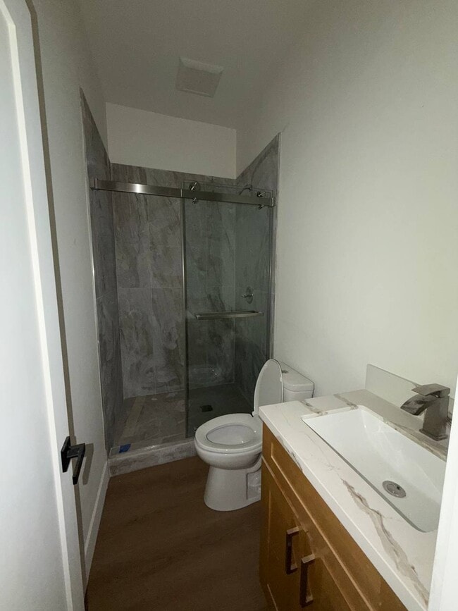 730 1/2 S San Pedro St, Unit San Pedro