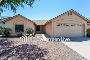 10241 W Windsor Blvd in Glendale, AZ - Building Photo