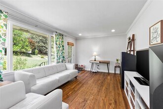 1143 Willivee Dr in Decatur, GA - Foto de edificio - Building Photo