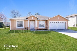 908 Louvre Ct in Kissimmee, FL - Building Photo