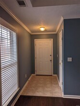 1260 Westfield Ln, Unit 201 in Montgomery, AL - Foto de edificio - Building Photo