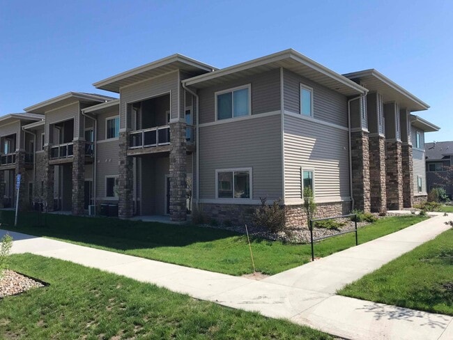 2724 Bobcat Dr in Ames, IA - Building Photo - Building Photo