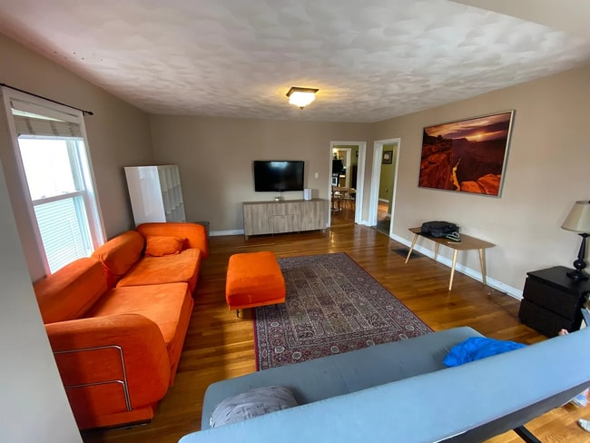 15 Parker St, Unit 2