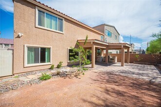 9863 S Russian Hill St in Las Vegas, NV - Building Photo - Building Photo