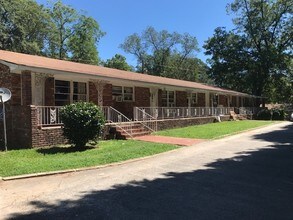 Walker Street Apartments in Jackson, GA - Building Photo - Building Photo