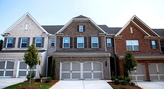 1210 Foxcroft Ln in Cumming, GA - Building Photo