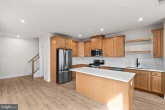 21843 Beckhorn Sta Ter in Ashburn, VA - Building Photo - Building Photo