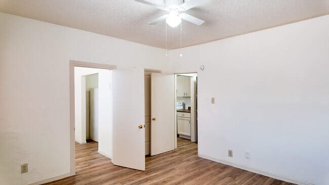 Wyoming Pearl in El Paso, TX - Foto de edificio - Building Photo