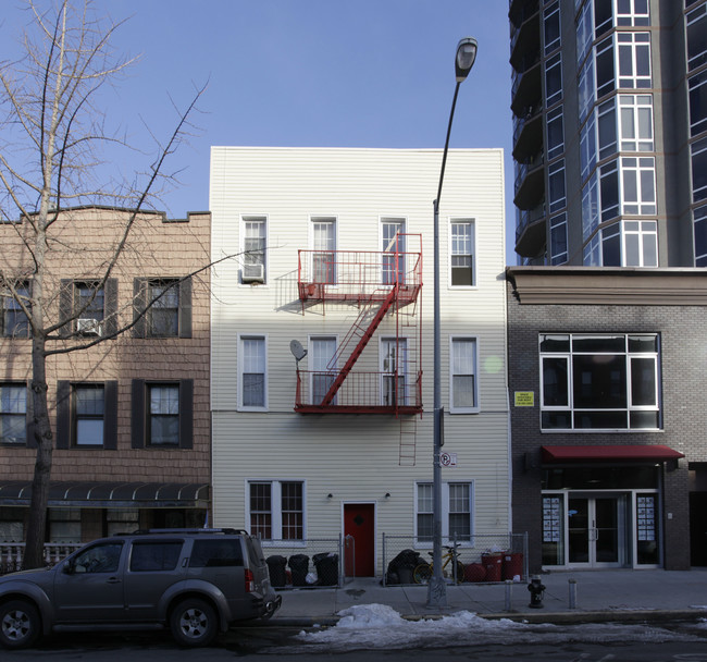 202 Franklin St in Brooklyn, NY - Foto de edificio - Building Photo