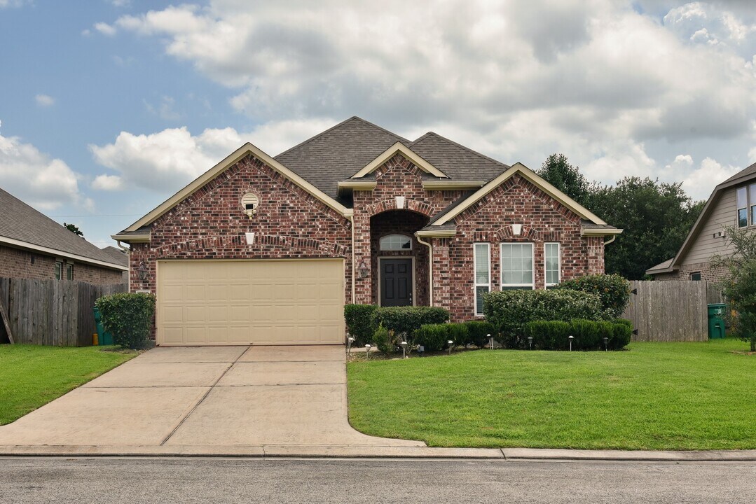 2232 Ivy Wall Dr in Conroe, TX - Building Photo