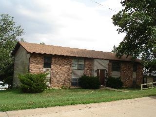 421 N 9th St in Desoto, MO - Building Photo - Building Photo