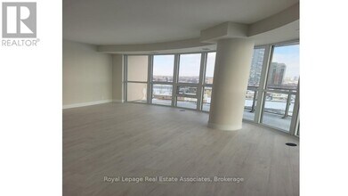 15 Lynch St in Brampton, ON - Building Photo - Building Photo