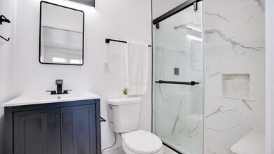 3936 S Victoria Ave in Los Angeles, CA - Building Photo - Building Photo