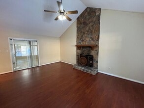 171 Greenbriar Ct in Savannah, GA - Building Photo - Building Photo