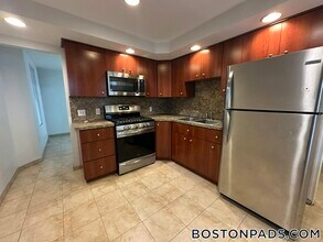16.5 Bremen St in Boston, MA - Building Photo - Building Photo