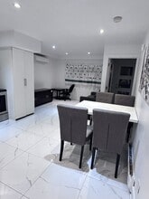 41A Cleve Rue in Hampstead, QC - Building Photo - Building Photo