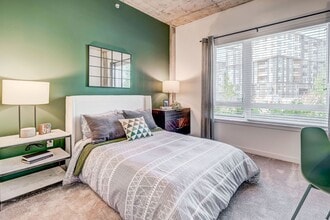 Parkside Esterra Park in Redmond, WA - Foto de edificio - Building Photo