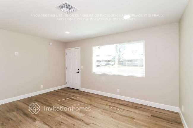 3402 W Charter Oak Rd in Phoenix, AZ - Building Photo - Building Photo