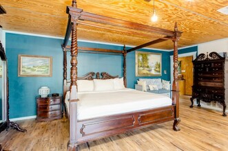 2263 Peyton Colony Rd in Blanco, TX - Building Photo - Building Photo