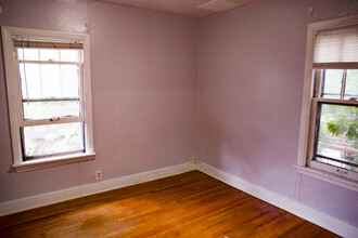 1212 Como Ave SE in Minneapolis, MN - Building Photo - Building Photo