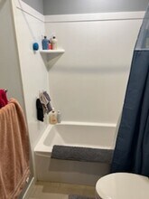 35 Brook Cir in Pella, IA - Building Photo - Building Photo