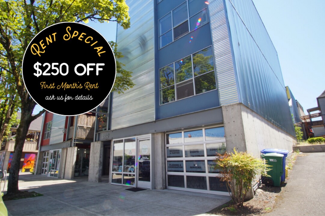2544 NW Vaughn St-Unit -2544A in Portland, OR - Building Photo