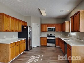 789 Rock Ln in Mcdonough, GA - Foto de edificio - Building Photo