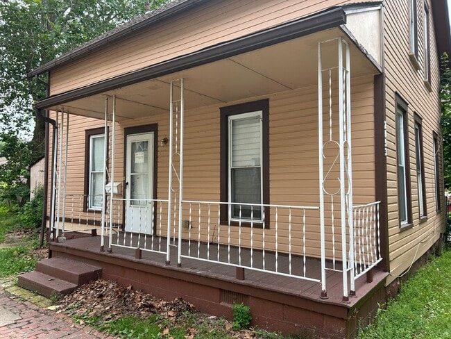 property at 2053 W 95th St