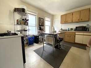 71 Porter St, Unit 2 in Cambridge, MA - Foto de edificio - Building Photo